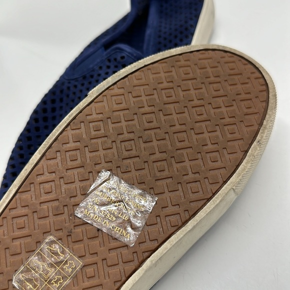 Tory Burch Jesse Sneaker Slip On Perforated Laser Cut Shoes Navy Blue Size 7 - Picture 8 of 9
